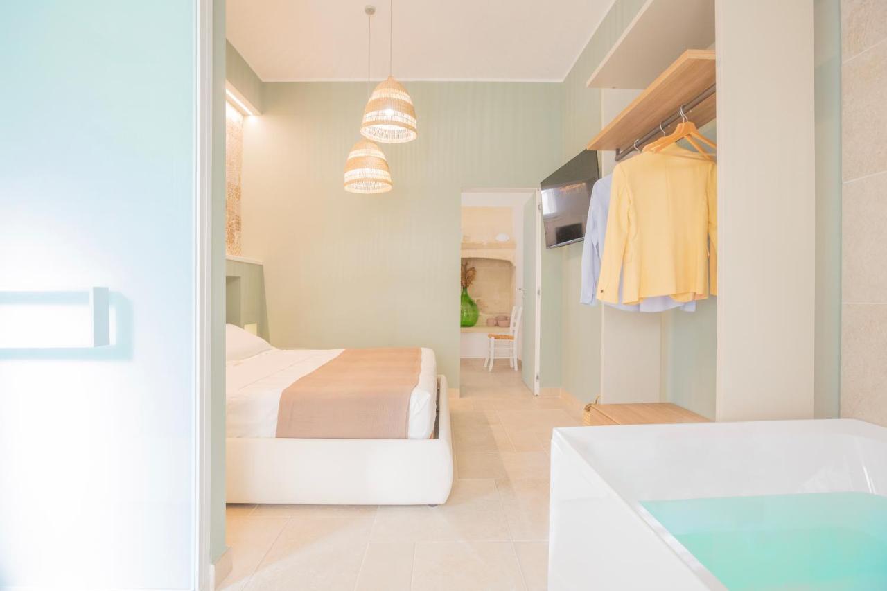 Filia Solis - Old Town Suites & Spa Brindisi Exterior foto