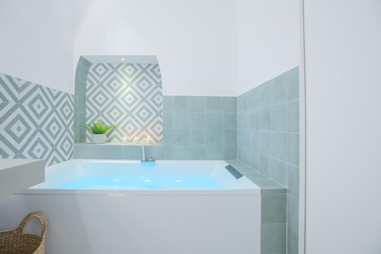 Filia Solis - Old Town Suites & Spa Brindisi Exterior foto